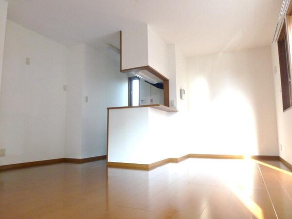 ロワールBの物件内観写真